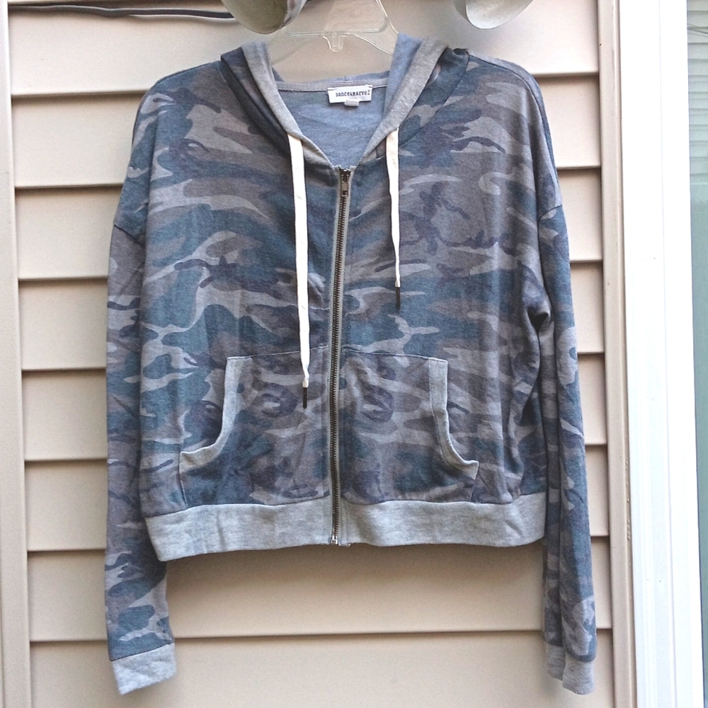 DANCE & MARVEL Camo Hoodie, size S